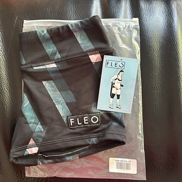 FLEO shorts - Picture 4 of 4